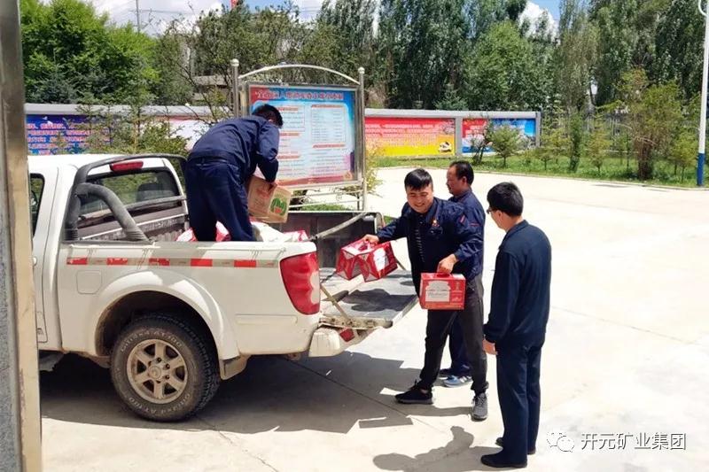 一家親│興海銅鑫慰問(wèn)部隊(duì)官兵，共話軍企團(tuán)結(jié)魚(yú)水情